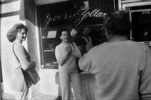 Image description is not available for 1984.012